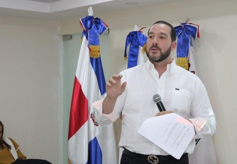 Joel Díaz propone plan de alivio financiero y reactivación inteligente ante la desaceleración económica