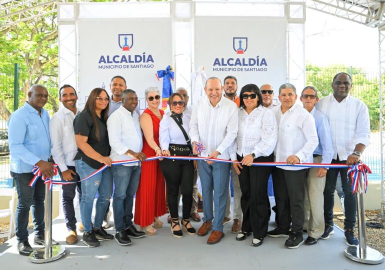 Alcaldía de Santiago entrega Casa Club en Jardines del Oeste con inversión de RD$ 14.2 millones