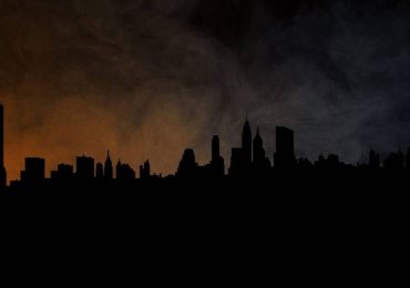 Blackouts recientes revelan la fragilidad de los sistemas eléctricos en varios países