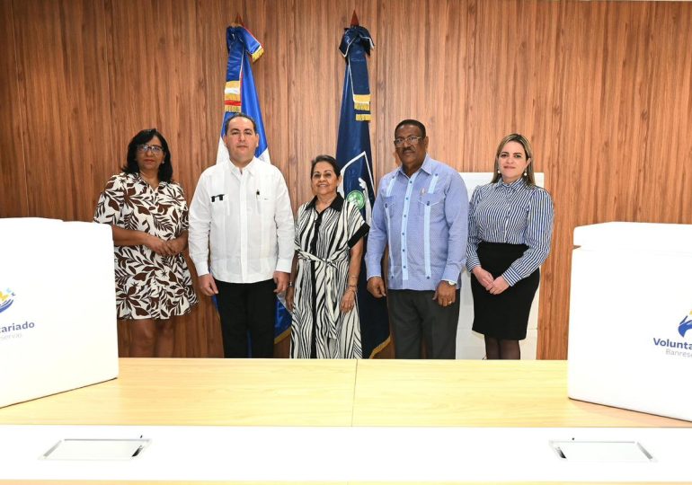 Voluntariado Banreservas dona miles de vacunas contra la influenza al Servicio Nacional de Salud