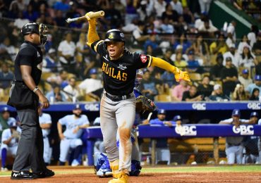 Adael Amador da victoria Águilas sobre Licey en tradas extras