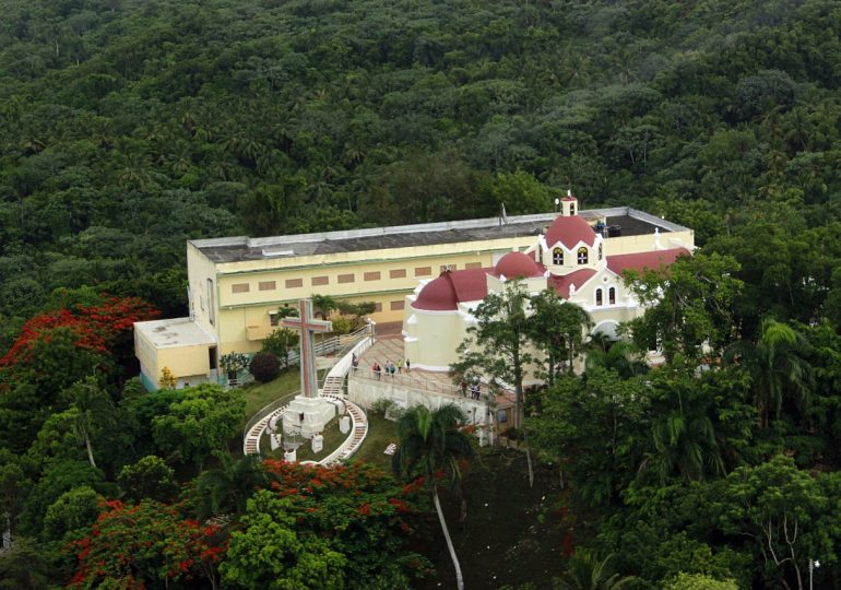 La Vega: encanto ecoturístico, religioso y carnavalesco
