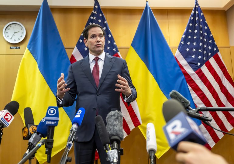 EE.UU. y Ucrania retoman en Florida el diálogo para una paz “duradera y próspera”