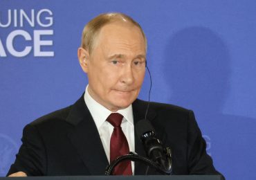 Rusia se muestra dispuesta a reanudar las negociaciones con Ucrania en Estambul