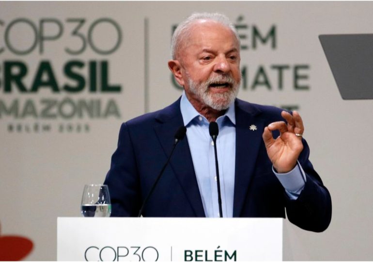En la COP30 en la Amazonía, Lula pide al mundo acelerar la salida de las energías fósiles