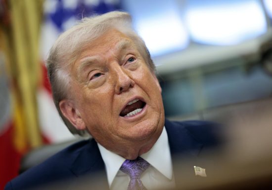 El sospechoso del tiroteo en una universidad de EE.UU. no está detenido, rectifica Trump