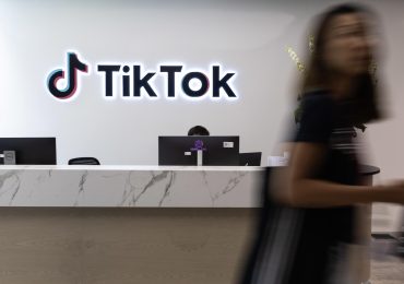 Matriz china de TikTok acuerda vender su filial en EEUU a inversores locales