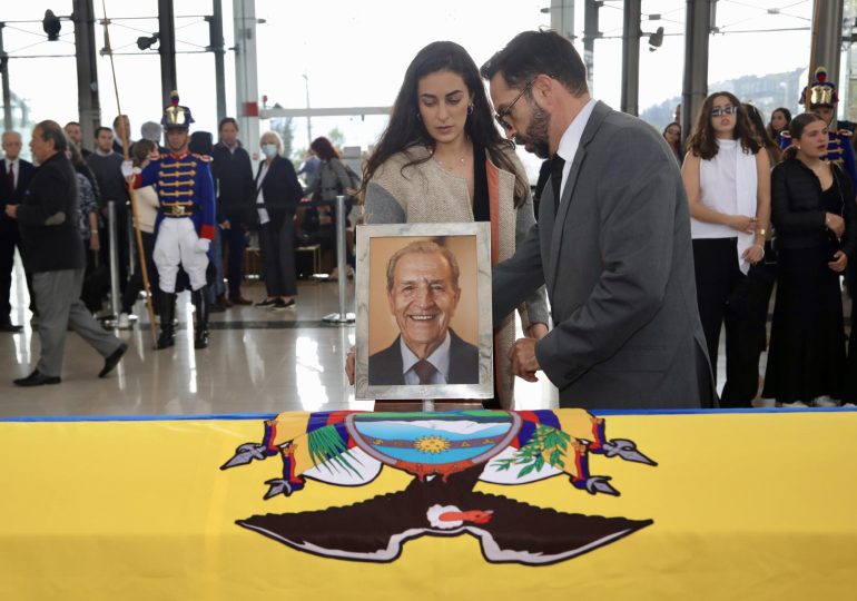 Ecuador despide a Rodrigo Borja, expresidente social demócrata fallecido a los 90 años