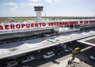 El Aeropuerto Internacional de Las Américas se llena de fiesta y alegría con la llegada de dominicanos en el exterior