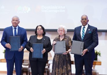 Autoridades suscriben Compromiso de Integridad en el marco del Dia Internacional contra la Corrupción