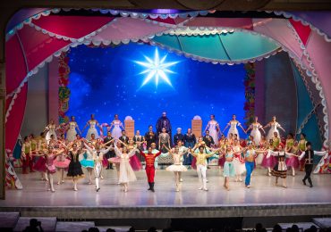 "El Reino del Cascanueces” se presentó a casa llena en el Teatro Nacional