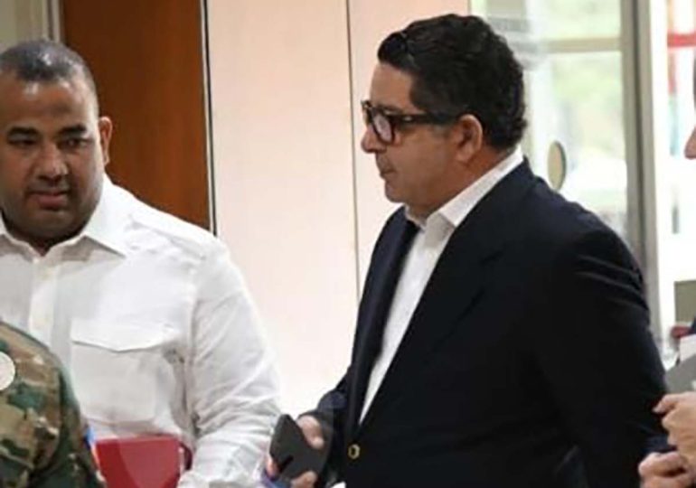 El empresario Eduardo Read acude a la Procuraduría General de la República