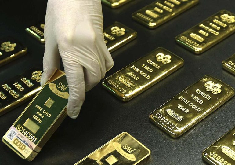 El oro y la plata no logran mantener los máximos históricos alcanzados de madrugada