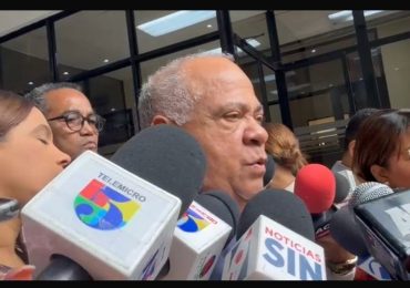 Ramón Bueno propone habilitar a Danilo Medina