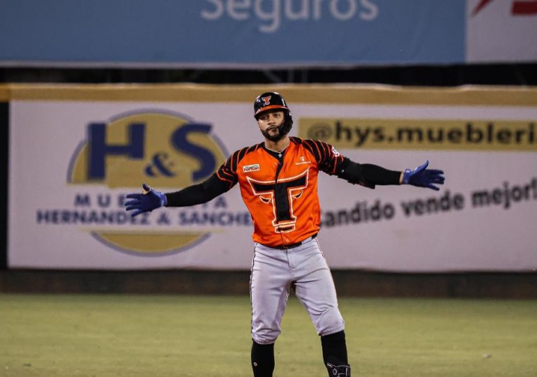 Celestino y Castillo conducen victoria de Toros ante Gigantes