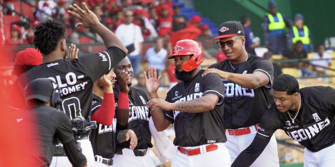 Leones vencen a Gigantes y ascienden al cuarto
