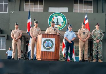 Ministro de Defensa culmina recorridos institucionales por unidades militares del país