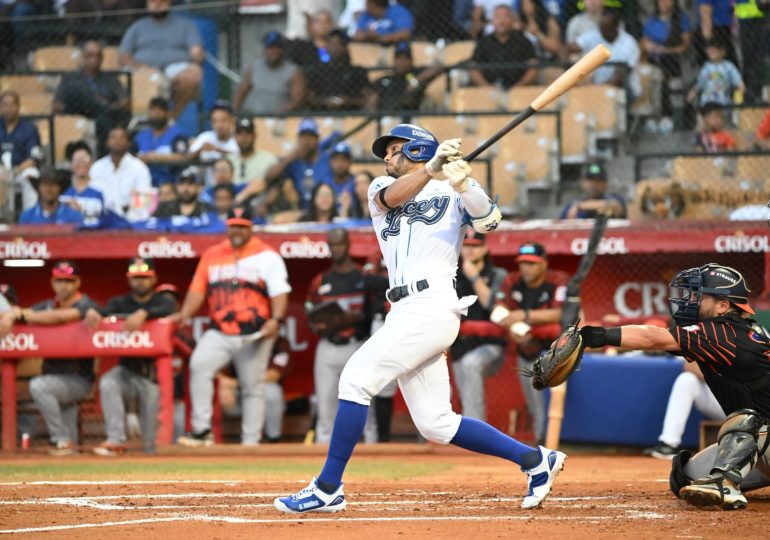 Licey mantiene viva sus esperanzas tras ganar segundo partido