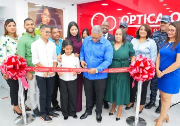 Óptica Oviedo inaugura nueva sucursal en Nagua y amplía su red de servicios a nivel nacional