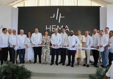 Presidente Abinader inaugura en Hato del Yaque de Santiago 180 viviendas que beneficiarán a cientos de familias y una escuela que favorecerá a 650 estudiantes