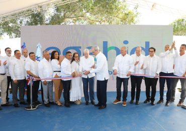 El presidente Luis Abinader Inaugura 48.49 kilómetros de carreteras y calles en la Sierra de Santiago