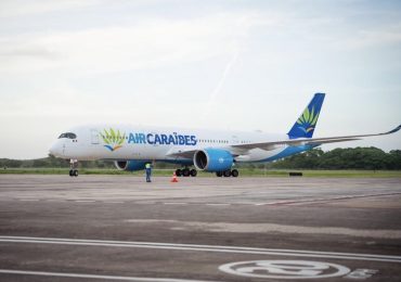 Quedó inaugurado el vuelo directo París–Samaná con Air Caraïbes