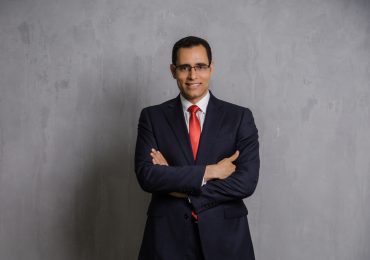 Juan Ariel Jiménez advierte deterioro financiero en Seguros Reservas y llama a fortalecer la transparencia