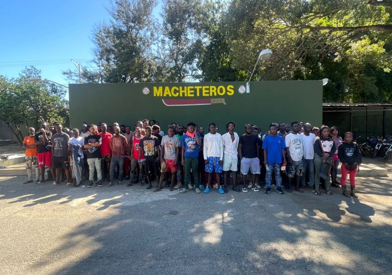 Ejército detiene a más de 11 mil indocumentados y envía ante el Ministerio Público a 69 ciudadanos vinculados al tráfico de ilícitos durante el mes de noviembre