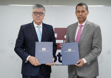 Indotel y Onaprep firman convenio de colaboración para instalar salas digitales en seis centros penitenciarios