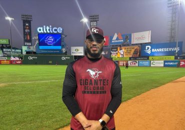 Video | Jimmy Cordero "sorprendido" tras ser cambiado del Escogido a los Gigantes