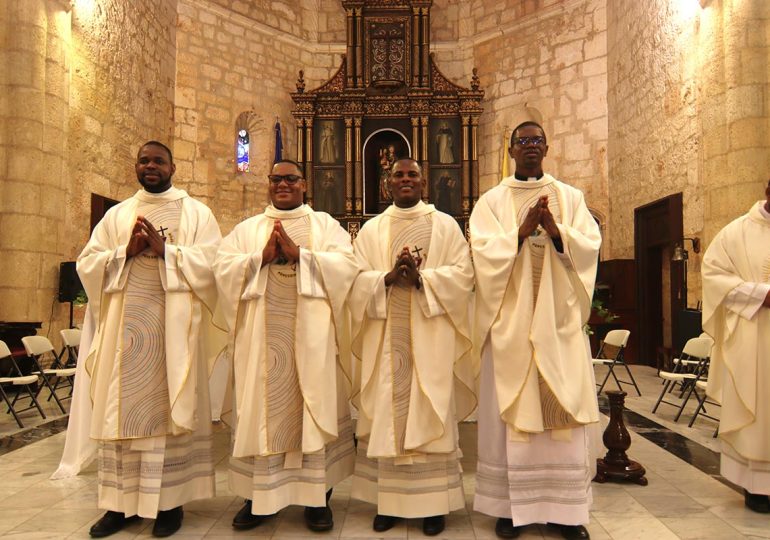 La Arquidiócesis de Santo Domingo ordenó cuatro nuevos sacerdotes