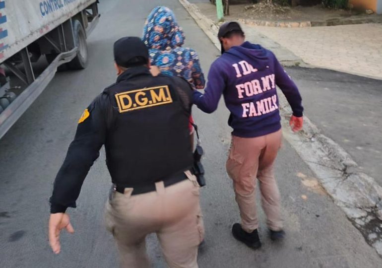 La Migración y fuerzas de seguridad detuvieron este jueves 1,204 personas en condición irregular