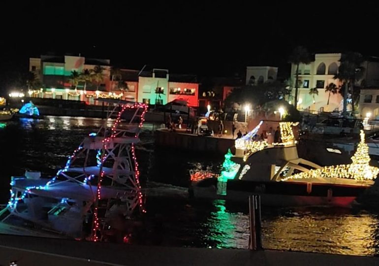 La ciudad destino Cap Cana vibra con su tradicional Christmas Boat Parade