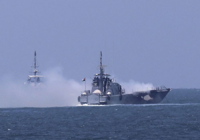 Lancha que recibió doble ataque estadounidense acompañaba un buque a Surinam, dice CNN