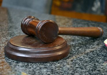 Veinte años de prisión para hombre que violó sexualmente a tres menores de edad