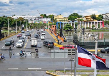 Obras Públicas anuncia cierre programado del puente flotante por tránsito de embarcación