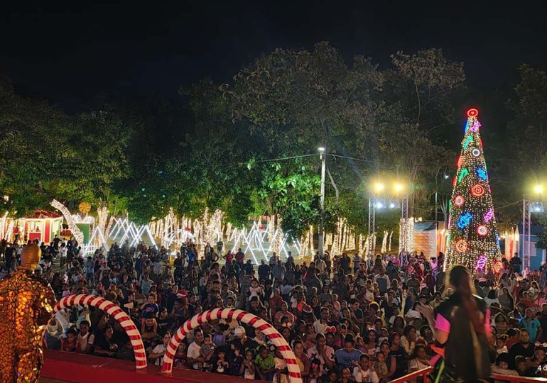 Video | Más de 400 mil personas visitaron Villa Navidad este 25 de diciembre