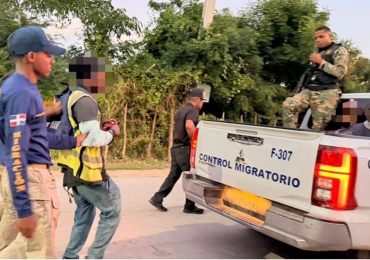 Migración detiene 1,051 extranjeros ilegales: 89.01% de los deportados son de sexo masculino