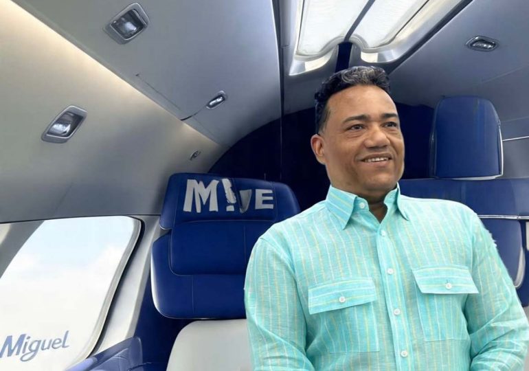 Miguel Céspedes reacciona con humor a publicaciones de Karen Yapoort