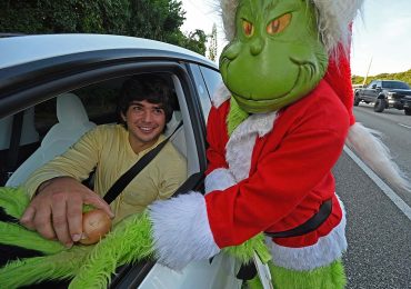 ¿Multa o cebolla?, pregunta del 'Grinch' a conductores infractores en los Cayos de Florida