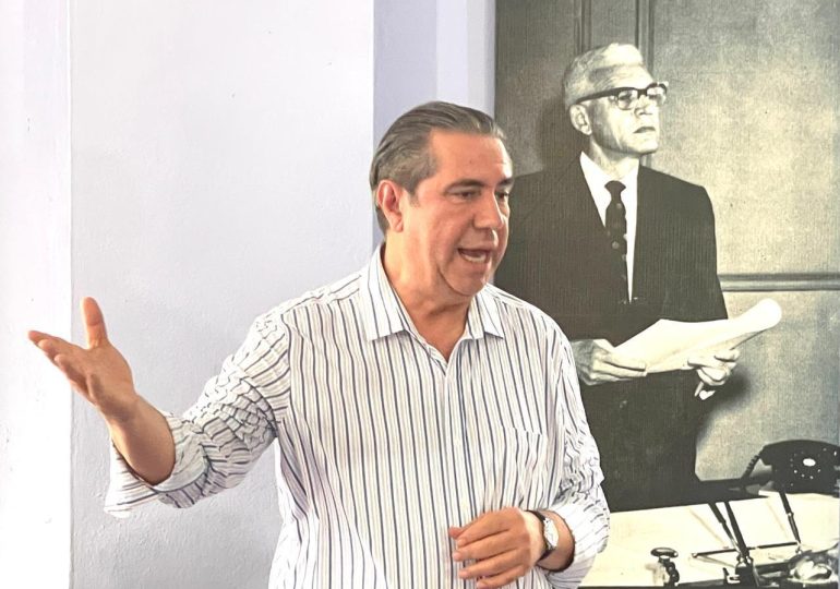 Francisco Javier García destaca legado del PLD en su 52.º aniversario y llama a la unidad y renovación