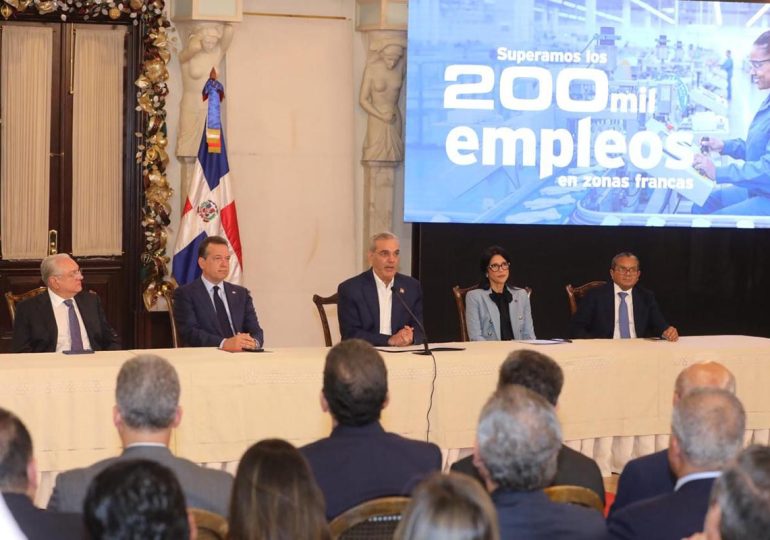 Presidente Abinader celebra cifra récord de 200,134 empleos directos en zonas francas