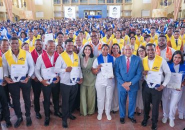 Primera dama Raquel Arbaje encabeza graduación de 1,177 nuevos técnicos del INFOTEP en la Región Este