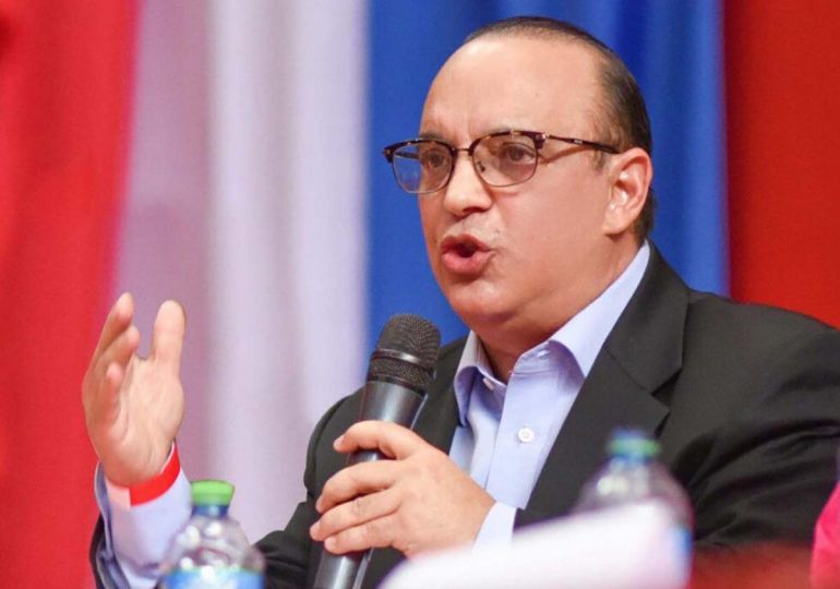 Quique Antún advierte que improvisación, avaricia e inestabilidad moral empujan a la sociedad hacia el colapso