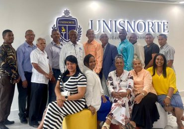 Rector de UNISNORTE recibe visita de destacados líderes cristianos del municipio