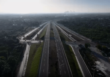 Video | DA recibe a la diáspora dominicana a ritmo de “Volvió Juanita” en el Aeropuerto Las Américas
