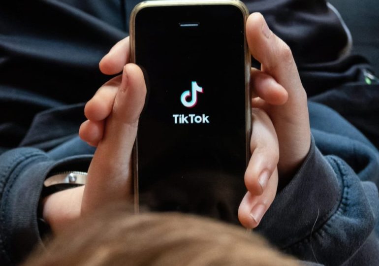 TikTok, principal herramienta de reclutamiento forzado de menores por grupos en Colombia