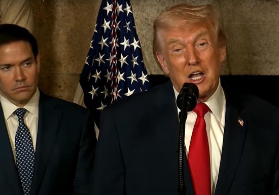 Trump afirma que Maduro sería “inteligente” si dejara el poder en Venezuela