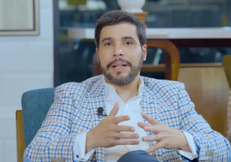 Mipymes dominicanas quieren “empleados orquesta”, sostiene López Valerio