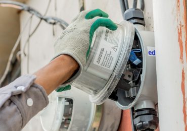 Tribunal impone prisión preventiva a hombre acusado de sustraer medidores de Edesur Dominicana